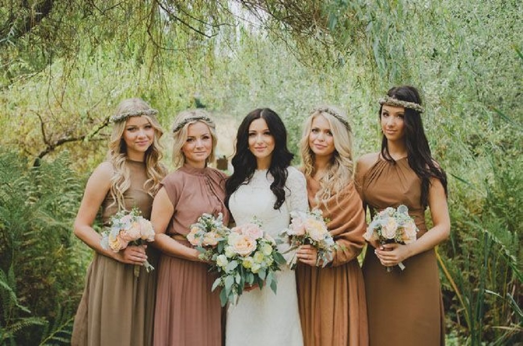 What is the dress code for a country wedding